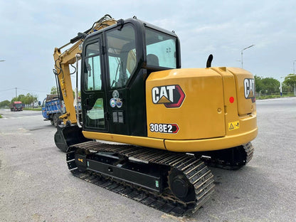 Escavatore caterpillar 80 quintali - Tecnoexperts