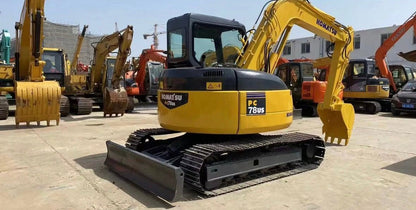 Escavatore Komatsu 80 quintali 1764 ore di lavoro - Tecnoexperts